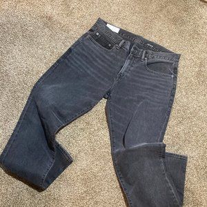 32x30 Gap 365 Temp Black Jeans